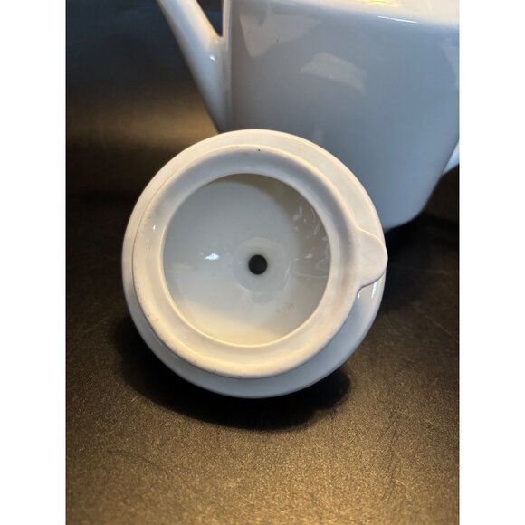 Vintage White and Gold Trim Kahla Porcelain Tea Pot / teapot 7.5x9 - Picture 11 of 16